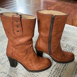 Frye saddle brown ankle boots size 8 *made in Mexico not China*!